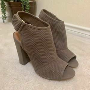 Aldo lovialla grey heels